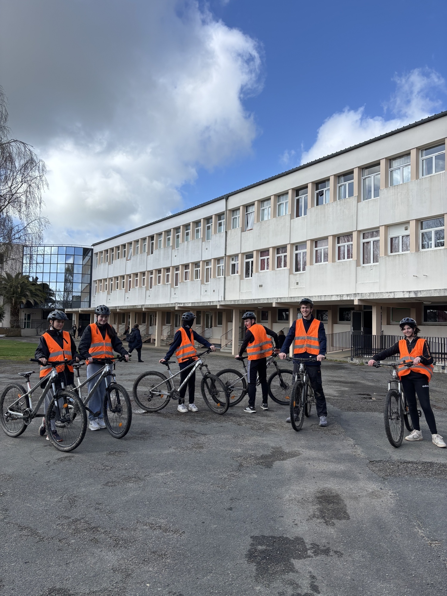 option sport lycée des établières - VTT